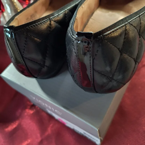 Bionic Sz 8w ballet flat like NEW - Picture 2 of 4